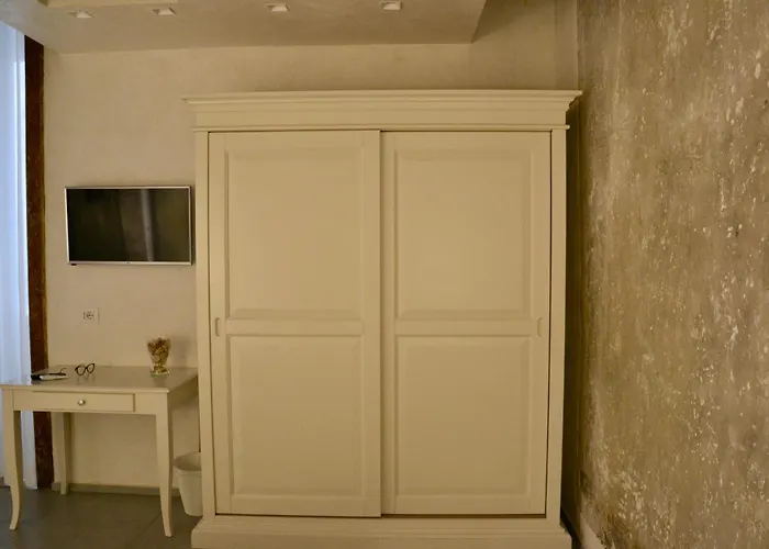 Vicoli Di Napoli B&B